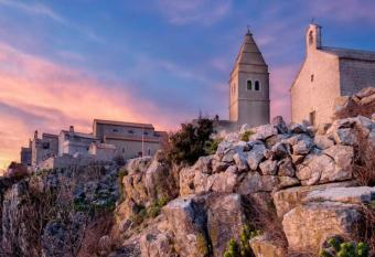 Apartman DINKO has Balcony rooms