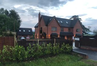 The spinney home stay has Balcony rooms