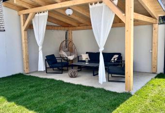 Ubytov  n   Na Jaro  ce has Balcony rooms