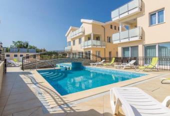 Funtana Appartements an der 1 Reihe vom Meer has Balcony rooms