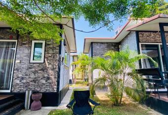 KORA-GREAT Phuket Airport has Balcony rooms