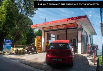 Sunset Point Home stay has Balcony rooms