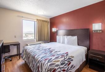 Red Roof Inn El Paso West allows 18 year olds to book a room