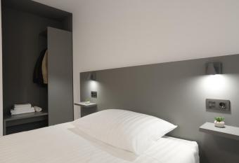 Pensi  n Dorotea has Balcony rooms