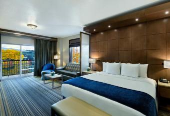 Oxford Suites Spokane Downtown allows 18 year olds to book a room