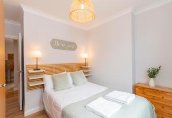 The Nook by Afan Valley Escapes has Balcony rooms