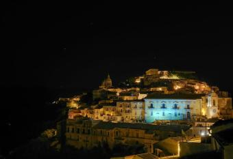 Ibla Barocca has Balcony rooms