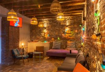 Old Town Hostel Ohrid allows 18 year olds to book a room