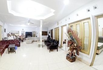 With Friends Homestay Jogja allows 18 year olds to book a room