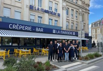 La Marini  re H  tel Restaurant Cr  perie has Balcony rooms