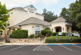 Hyatt House Austin Arboretum allows 18 year olds to book a room