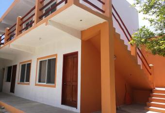 Posada Antonia Bacalar allows 18 year olds to book a room