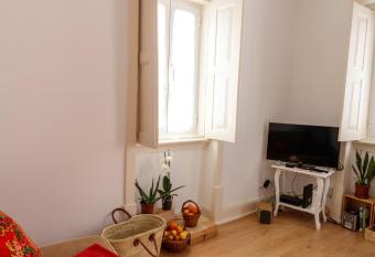 Casa da Baixinha - UNESCO World Heritage has Balcony rooms