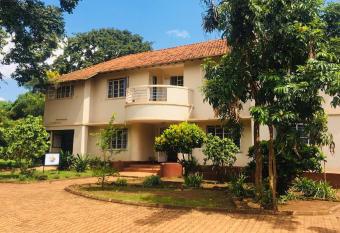 Murchison Backpackers allows 18 year olds to book a room