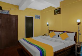 Itsy By Treebo - Hotel Aliment allows 18 year olds to book a room