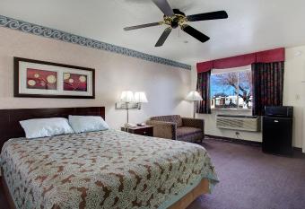 Carlsbad Inn , New Mexico allows 18 year olds to book a room