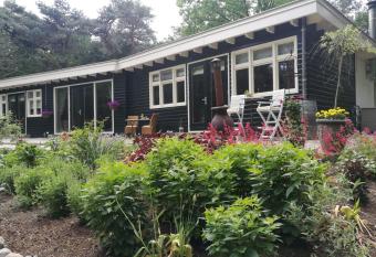 Bosgeluk has Balcony rooms