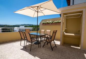 Pensi  n Casa do Gallo Sarria has Balcony rooms