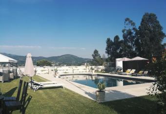 Casa d Amares allows 18 year olds to book a room