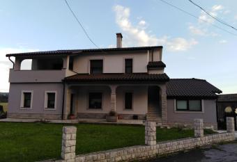 Jasna rooms has Balcony rooms