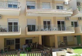 Eudoxia House2 has Balcony rooms