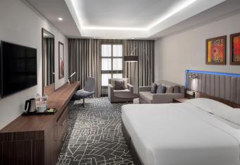 Park Inn by Radisson Makkah Aziziyah allows 18 year olds to book a room