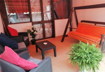 La Terrazza allows 18 year olds to book a room