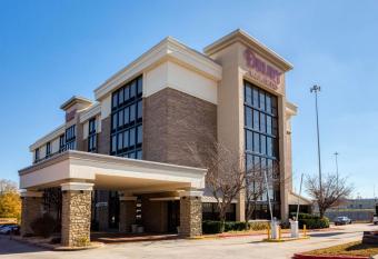 Drury Inn & Suites Atlanta Morrow allows 18 year olds to book a room