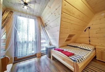 Dom Rodzinny has Balcony rooms