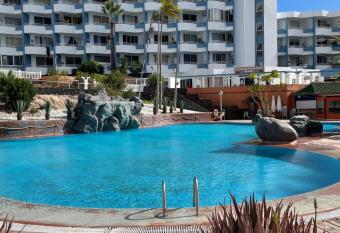 Andylins place 102 Apartment has Balcony rooms