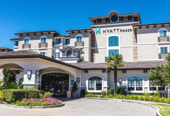 Hyatt House San Ramon allows 18 year olds to book a room