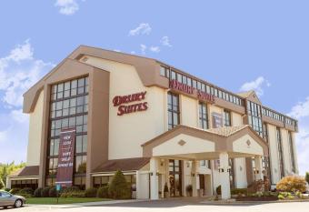 Drury Inn & Suites Paducah allows 18 year olds to book a room