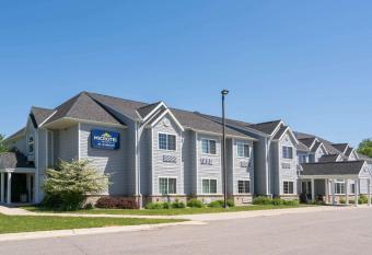 Microtel Inn & Suites by Wyndham Springfield has Smoking rooms