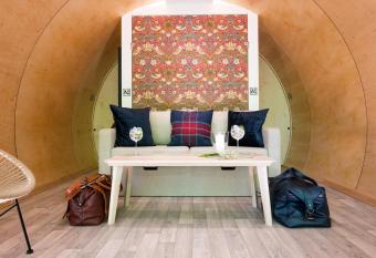 Further Space at Glenarm Castle, Ocean View Luxury Glamping Pods, Ballymena has Balcony rooms