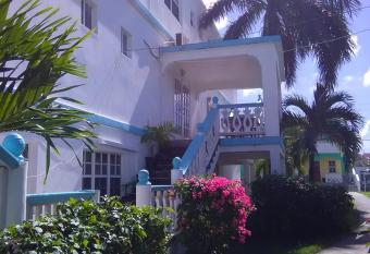 Beverley s Guest House, Nevis has Balcony rooms