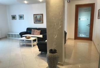 Casa Cristina has Balcony rooms