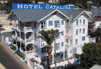 Hotel Catalina allows 18 year olds to book a room