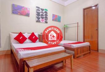 OYO 658 Roccksar Pension allows 18 year olds to book a room