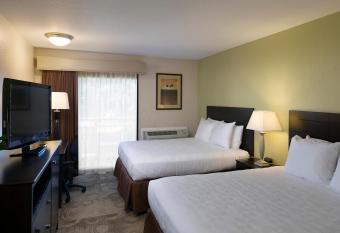 Seacliff Inn Aptos, Tapestry Collection by Hilton has Balcony rooms