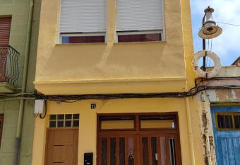 Apartamento vinamar allows 18 year olds to book a room