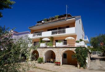 Apartments Delic has Balcony rooms