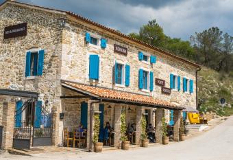 Ponte Porton Dining & lodging has Balcony rooms
