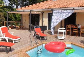 Brigitte Carbonnel allows 18 year olds to book a room