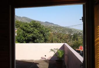 case ti kaf has Balcony rooms