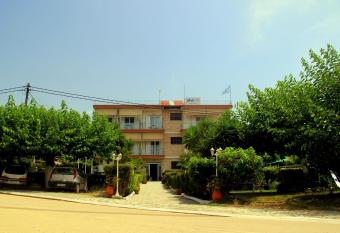 GIOTA ROOMS has Balcony rooms