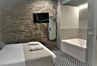 YOU & CO. Quart Boutique allows 18 year olds to book a room