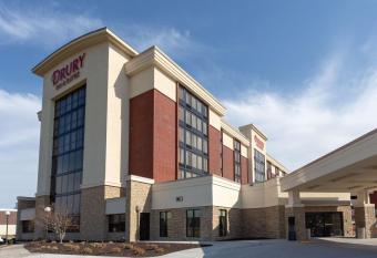 Drury Inn & Suites Kansas City Overland Park allows 18 year olds to book a room