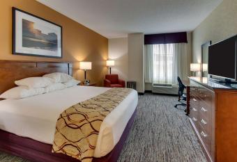 Drury Inn & Suites Meridian allows 18 year olds to book a room