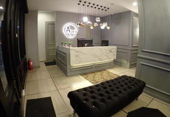 Apex Boutique Hotel @ Bandar Sunway allows 18 year olds to book a room