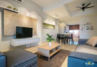 Desaru Homestay-Modern Minimalist by Yolo Resort allows 18 year olds to book a room